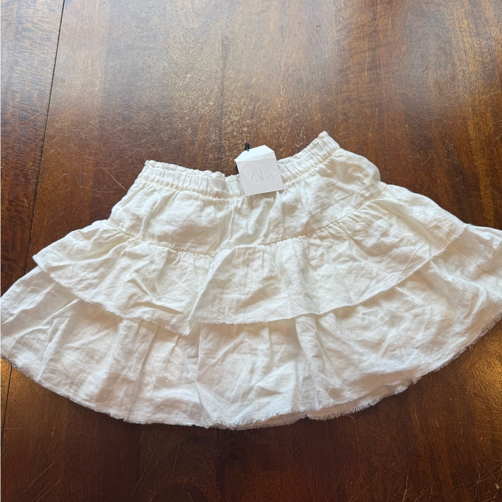 Zara White Ruffled Skirt, 11/2 NWT
